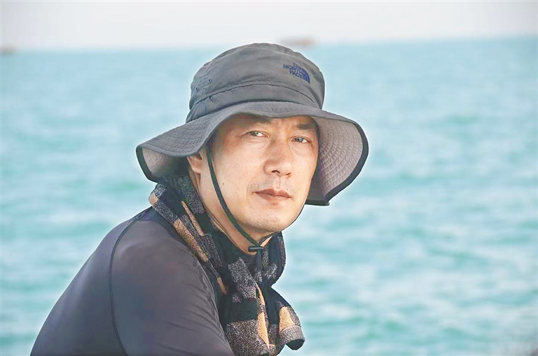 这个素人作家写作的理由有点特别，是为了……