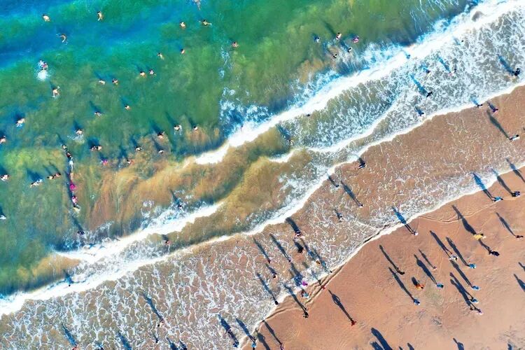 晚八点读艺术丨镜头里，藏着我半生的故事与欢喜
